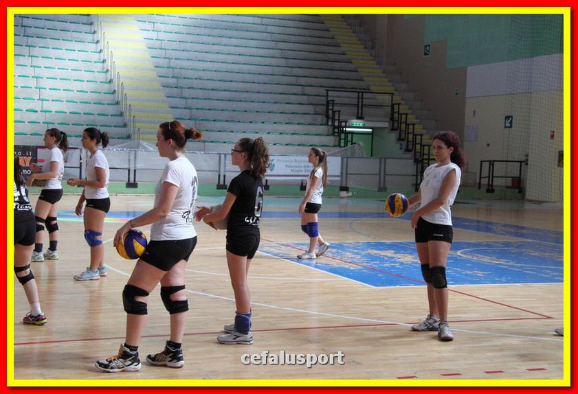150614 volley 285_tn.jpg